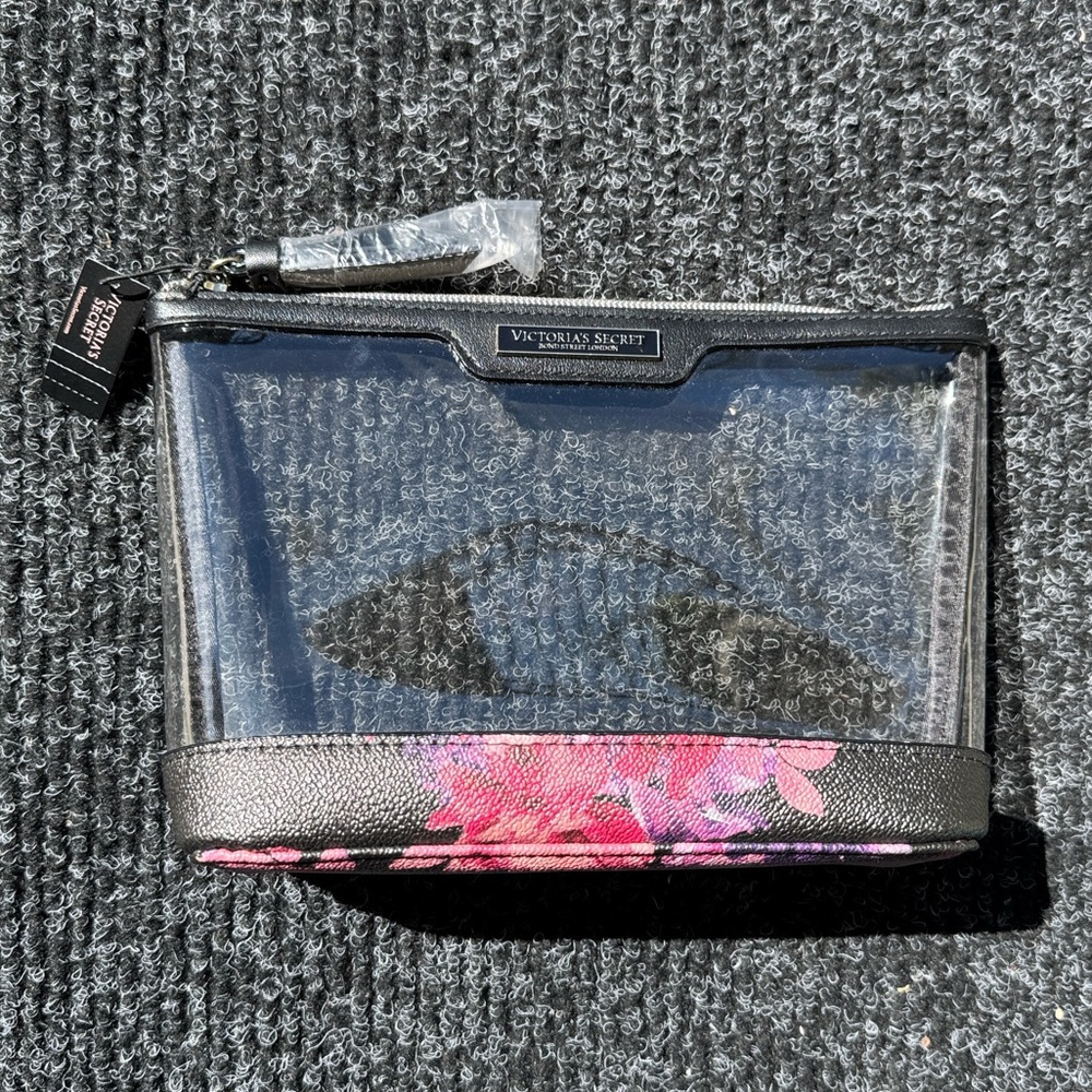 VS beauty to go bag